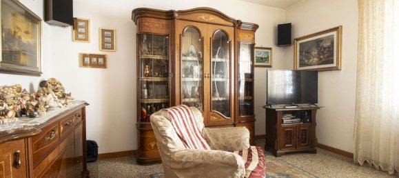 4 rooms Apartment in Alba Adriatica, Italy No. 288207 4