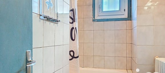 3 bedrooms House in Saint-Etienne-du-Rouvray, France No. 321501 15