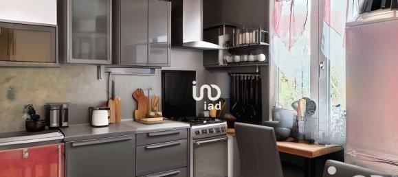 3 bedrooms House in Saint-Etienne-du-Rouvray, France No. 321501 4