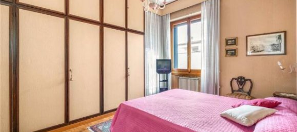 Apartamento de 4 dormitorios en Florence, Italy No. 154699 12