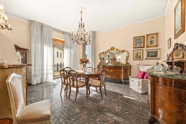 Apartamento de 4 dormitorios en Florence, Italy No. 154699