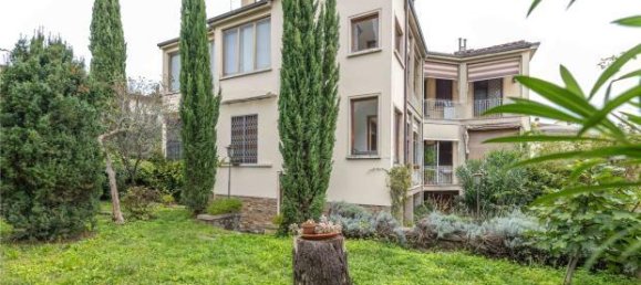 Apartamento de 4 dormitorios en Florence, Italy No. 154699 28