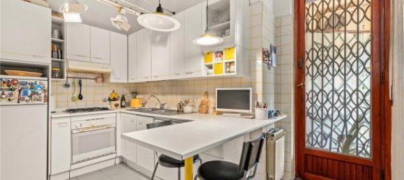 Apartamento de 4 dormitorios en Florence, Italy No. 154699 20