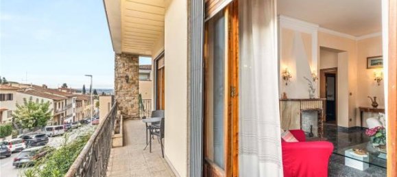 Apartamento de 4 dormitorios en Florence, Italy No. 154699 8