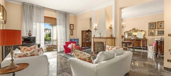 Apartamento de 4 dormitorios en Florence, Italy No. 154699 5
