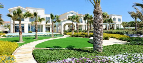 5 bedrooms Villa in Larnaca, Cyprus No. 12499 2