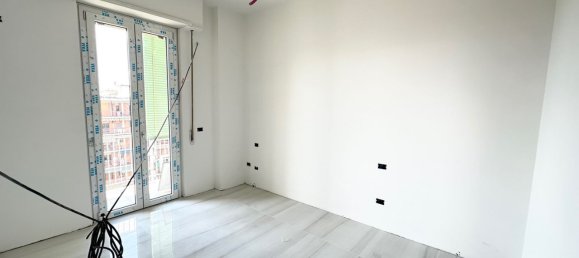 3 bedrooms Apartment in Florence, Italy No. 362508 7