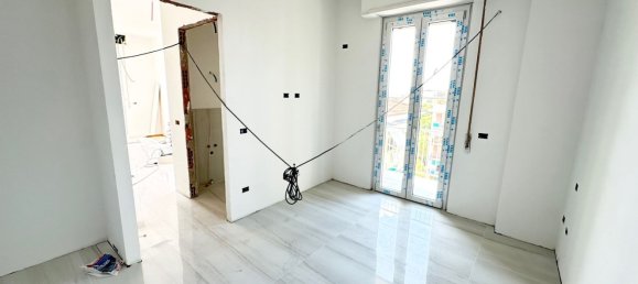 3 bedrooms Apartment in Florence, Italy No. 362508 8