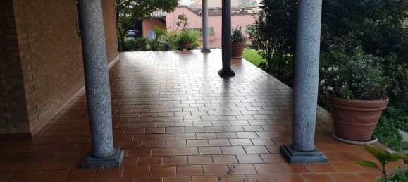 13 rooms Villa in Muggiò, Italy No. 3618 2