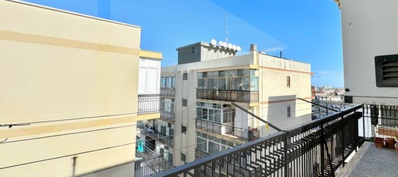 4 rooms Apartment in Triggiano, Italy No. 24127 21