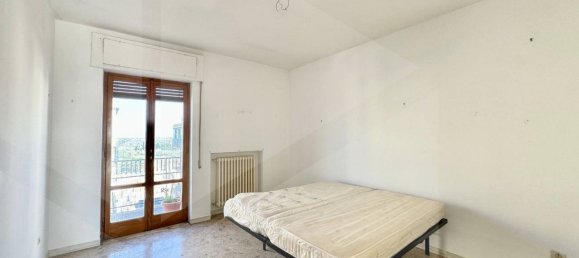 4 rooms Apartment in Triggiano, Italy No. 24127 33
