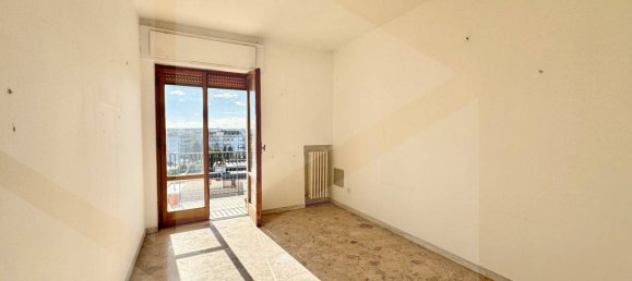 4 rooms Apartment in Triggiano, Italy No. 24127 38