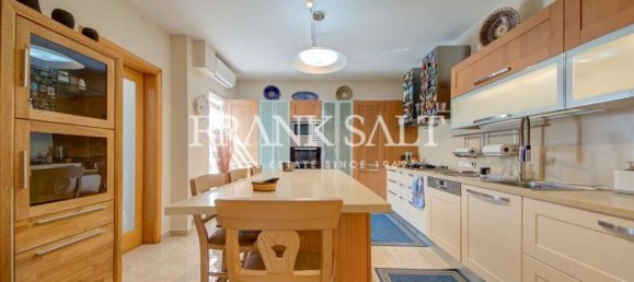 3 bedrooms Penthouse in Marsaskala, Malta No. 111 6