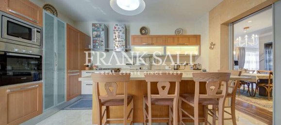 3 bedrooms Penthouse in Marsaskala, Malta No. 111 7