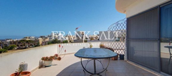 3 bedrooms Penthouse in Marsaskala, Malta No. 111 2