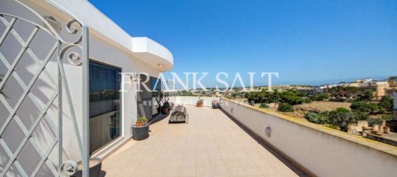 3 bedrooms Penthouse in Marsaskala, Malta No. 111 4
