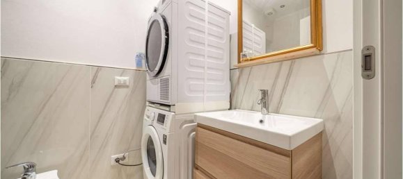 5 rooms Apartment in Carpi, Italy No. 25483 22