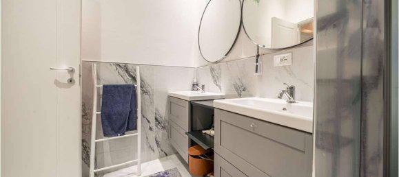 5 rooms Apartment in Carpi, Italy No. 25483 21