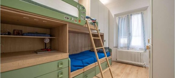 5 rooms Apartment in Carpi, Italy No. 25483 14