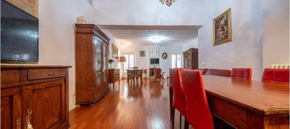 5 rooms Apartment in Carpi, Italy No. 25483 3