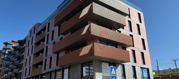 Квартира с 3 спальнями в Авейру, Португалия № 125053 15