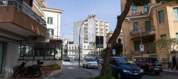 10-salle Appartement à Ragusa, Italy No. 39419 35