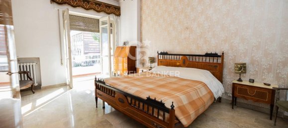 10-salle Appartement à Ragusa, Italy No. 39419 23