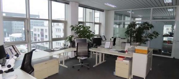 Здание 4168м² в Штутгарт, Германия № 22591 4