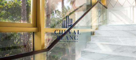 7 bedrooms Villa in The World Islands, UAE No. 6736 8