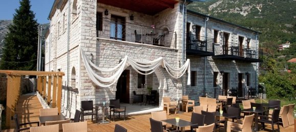 600m² Townhouse No. 20056 2