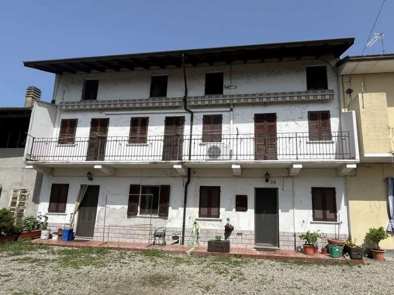 4 rooms Apartment in Vicolungo, Italy No. 175653