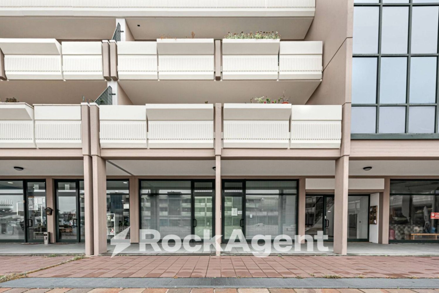 1 room Commercial property in Campagna Lupia, Italy No. 299652