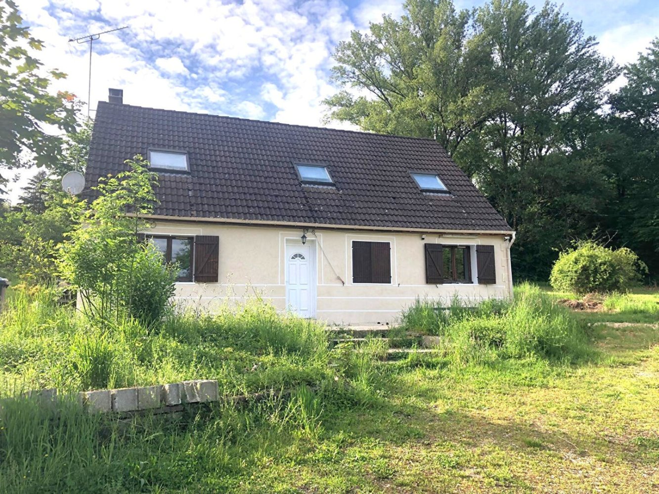 4 bedrooms House in Saint-Cyr-sur-Morin, France No. 173264