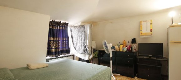 5 rooms Apartment in San Martino Buon Albergo, Italy No. 56651 5