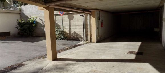 40m² Garage in Grottammare, Italy No. 92691 3