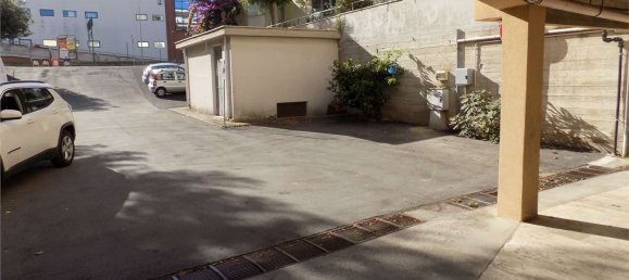 40m² Garage in Grottammare, Italy No. 92691 4