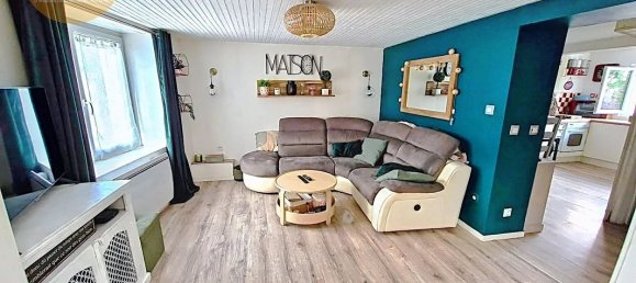 2 bedrooms House in Val-d'Oise, France No. 294915 2