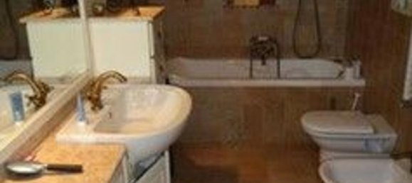 Дом с 4 комнатами в Понте ди Пьяве, Италия № 56480 7