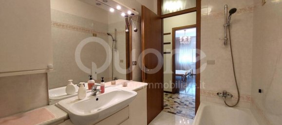 3 bedrooms Apartment in Udine, Italy No. 333014 11