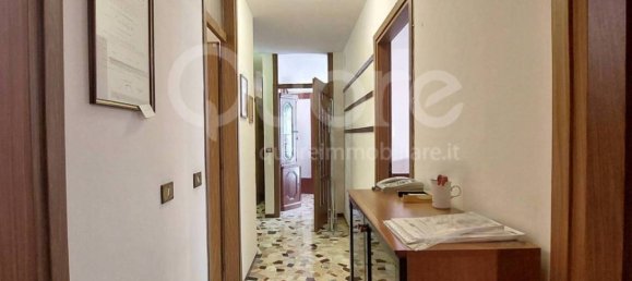 3 bedrooms Apartment in Udine, Italy No. 333014 7