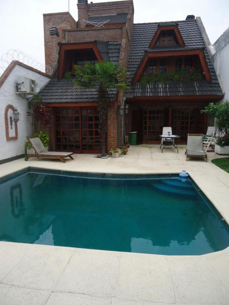 4 bedrooms House in Buenos Aires, Argentina No. 87826