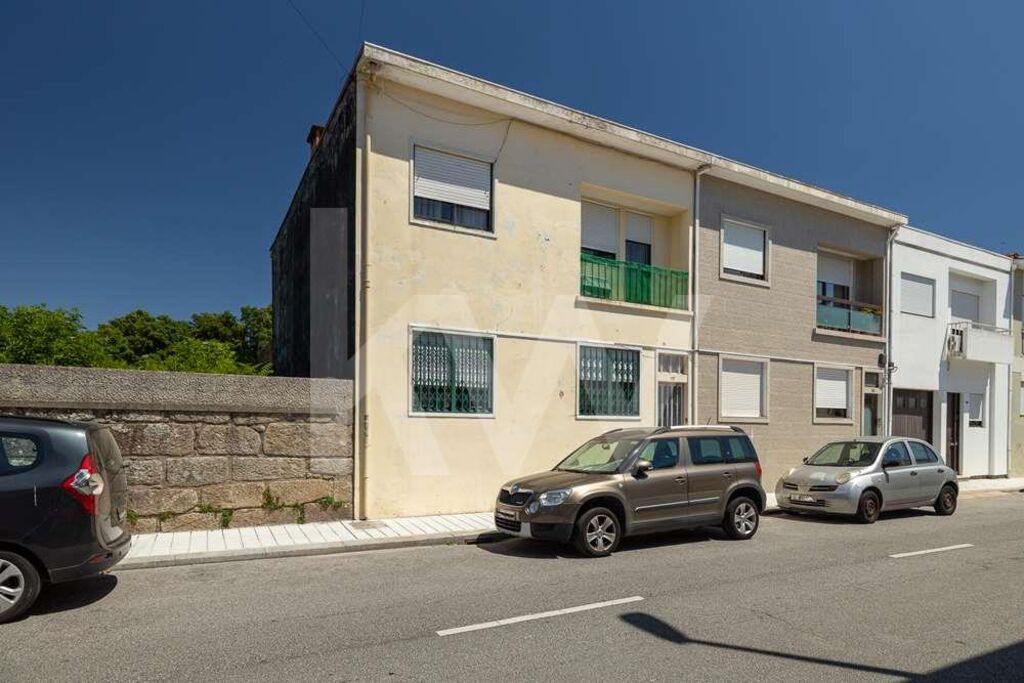 6 bedrooms House in Porto, Portugal No. 35007