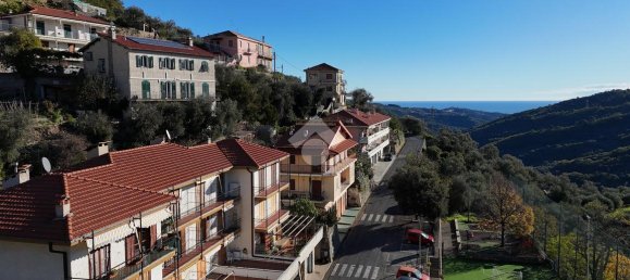 2غرفة شقة في Pietrabruna, Italy رقم 174198 2