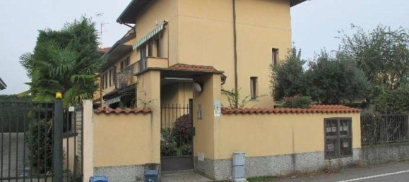 2 bedrooms Apartment in Marcallo con Casone, Italy No. 282594 5