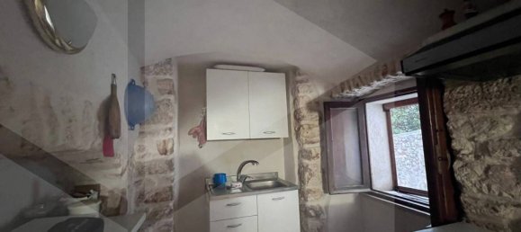 Studio in Vico del Gargano, Italy No. 22426 8
