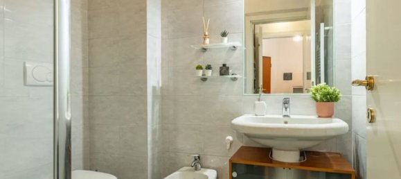 Apartamento de 2 dormitorios en Milan, Italy No. 329760 10