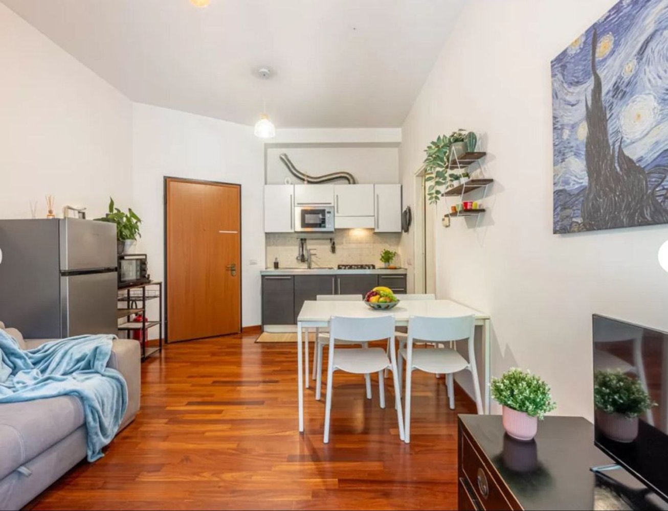 Apartamento de 2 dormitorios en Milan, Italy No. 329760