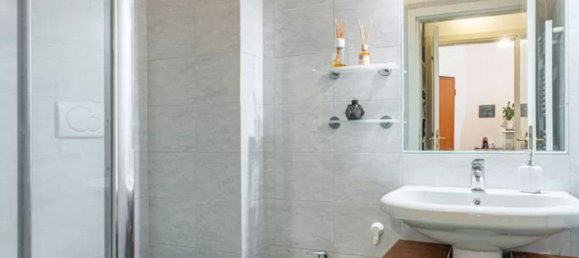 Apartamento de 2 dormitorios en Milan, Italy No. 329760 18