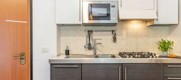 Apartamento de 2 dormitorios en Milan, Italy No. 329760 2