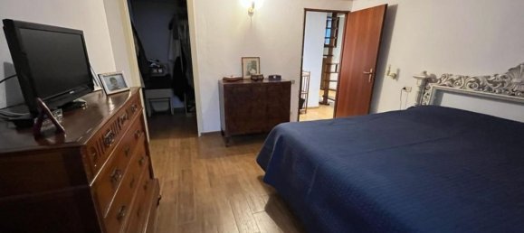 10 rooms House in Reggio Emilia, Italy No. 157290 12